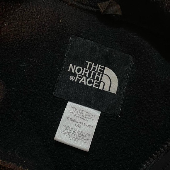 The North Face Women's Fleece Jacket - Picture 4 of 5